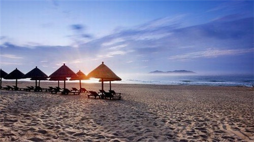 在保定市加盟鱼火锅选址开店都需要注意些什么，伟记石锅鱼加盟在保定市开店怎么样