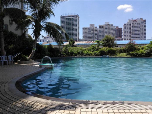 德兴市还能加盟启文街杨奶奶拌卤吗，德兴市投资卤味熟食行业有前途吗